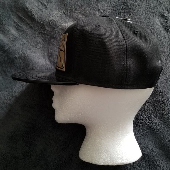 JoJo Bizarre Leather Bill Snapback Cap / Hat - Picture 4 of 7